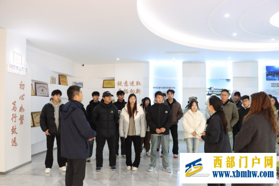 四川天一学院赴绵竹市创新创业孵化园、孵化基地参观学习交流