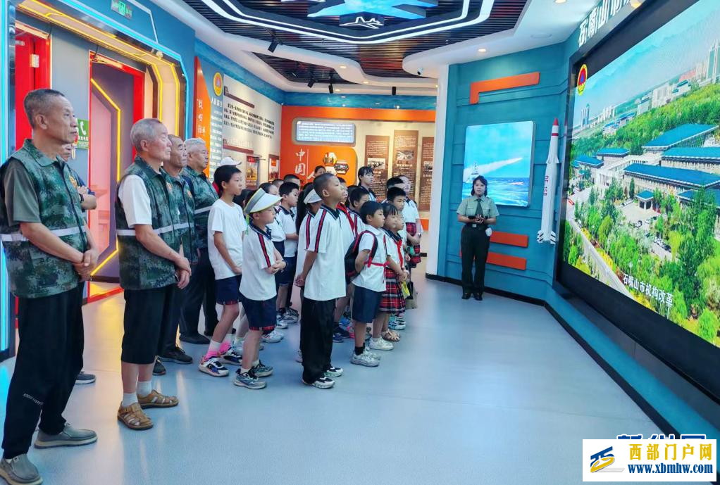 宁夏石嘴山：崇军助农迎“八一”(图1)