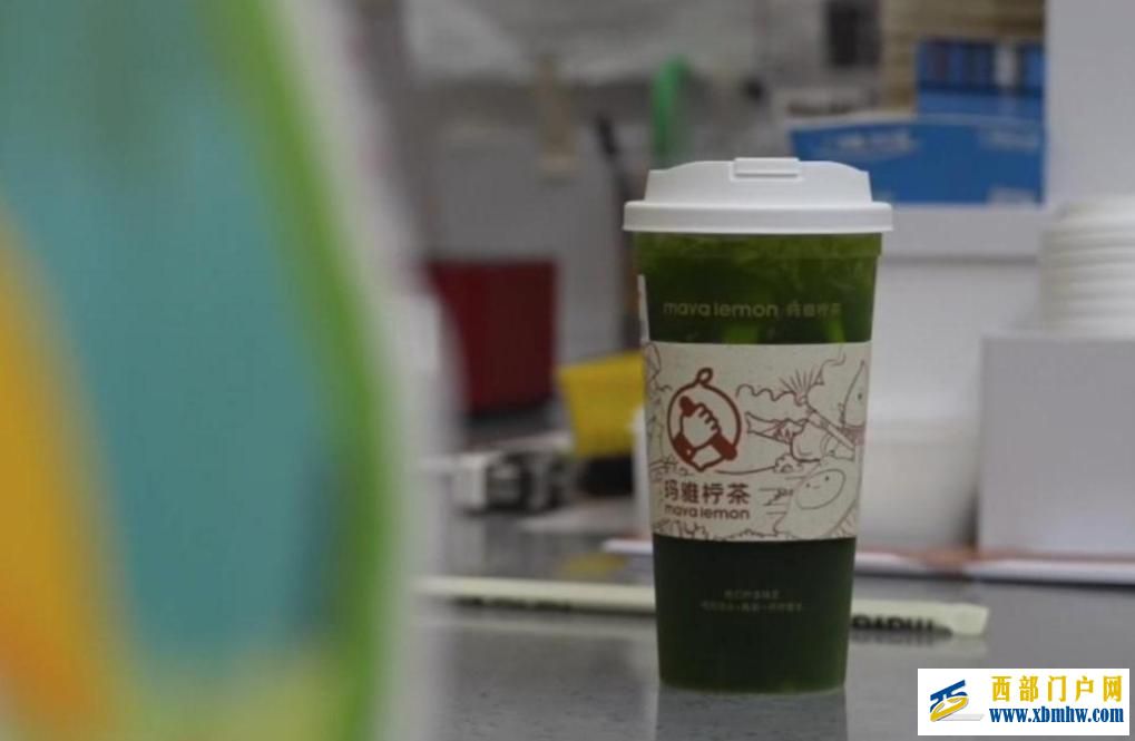 “泰味”与“中式”的双向奔赴：新式茶饮跨国圈粉