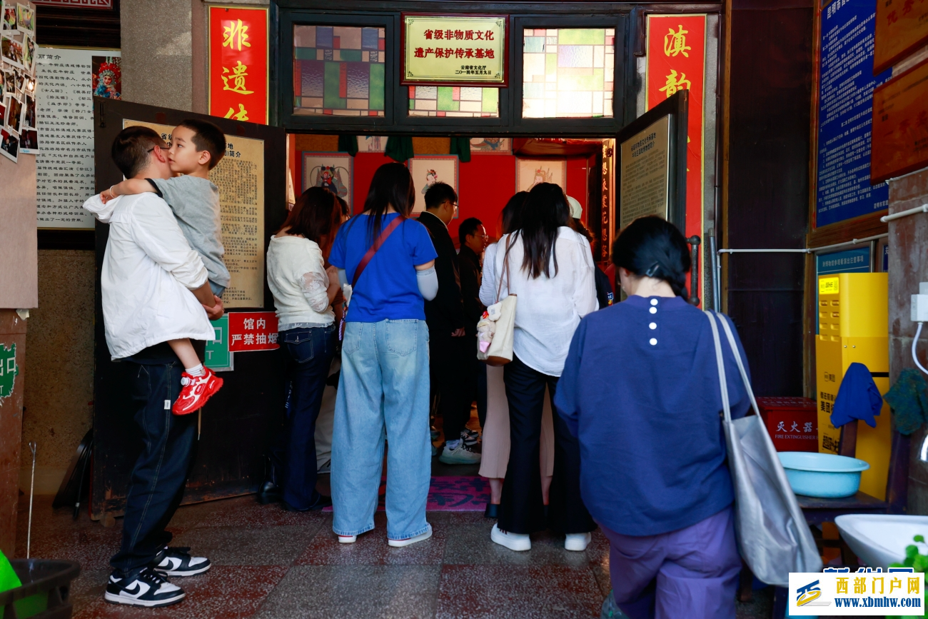 昆明牛街庄“滇戏窝子”：老戏台等来新观众(图10)