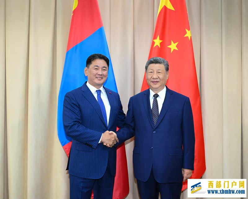 习近平会见蒙古国总统呼日勒苏赫(图1) 习近平会见蒙古国总统呼日勒苏赫(图1)