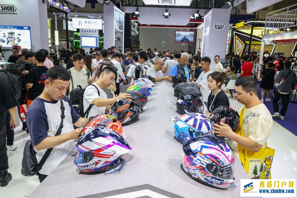 第二十四届中国国际摩托车博览会在重庆举行(图5)